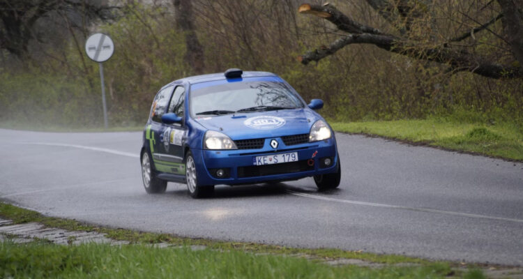 Clio 2