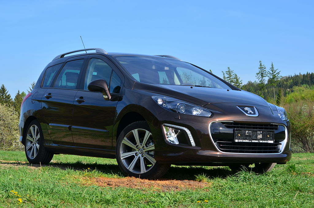 berline Peugeot 308