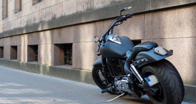 changer pneu de moto