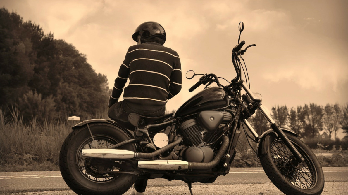 Comment s'habiller lorsque l'on conduit une moto ?
