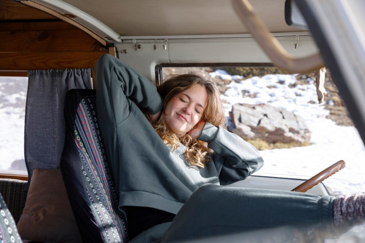 Peuton dormir dans sa voiture ? Tout savoir sur la loi et les risques