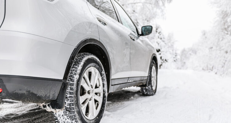 équipement voiture hiver