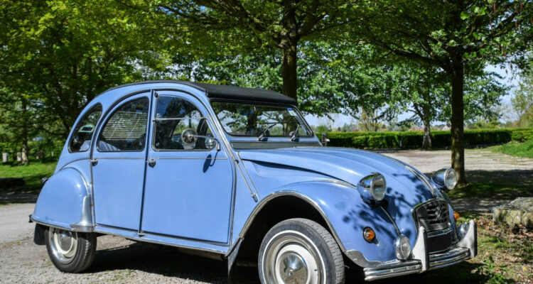 Et si vous louiez une 2 CV sur Paris ?