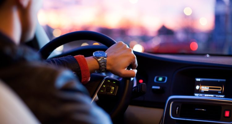 intérieur d'une belle voiture