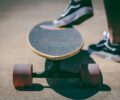 Rider la vague : le monde du longboard